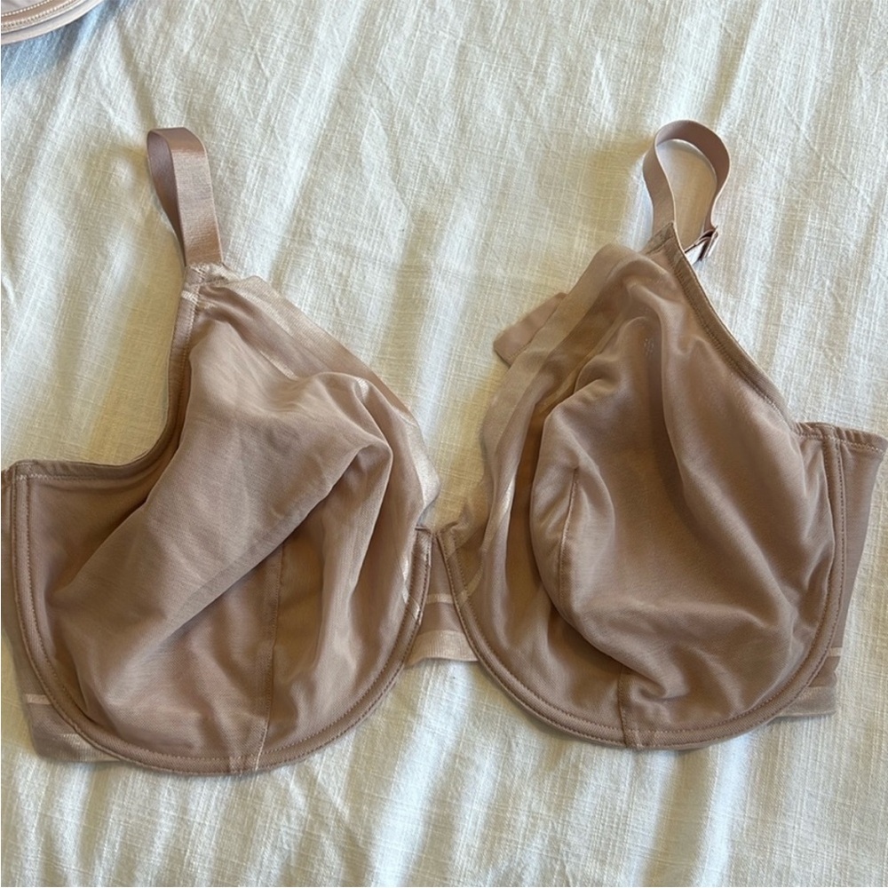 ✨Like NEW✨ Shear Full Coverage 40K Bra by Parfait!